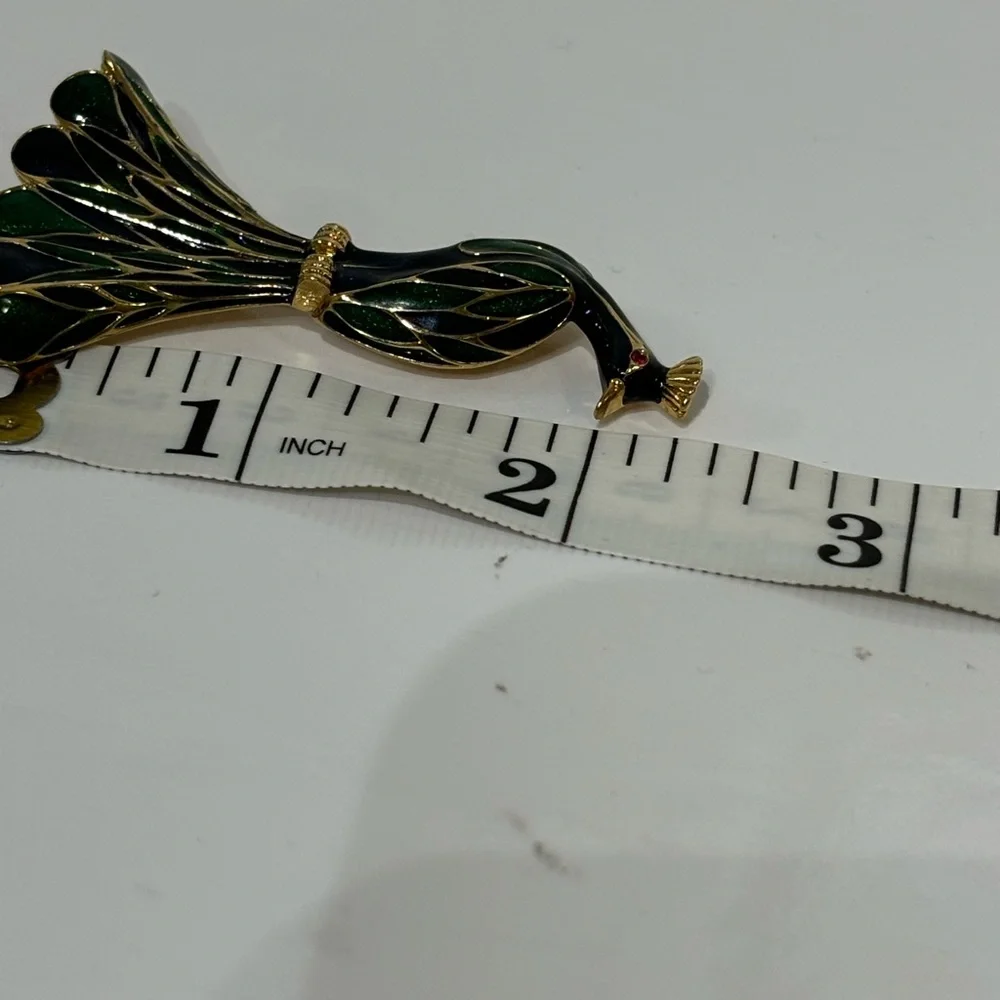 Vintage Rare D”Orlan Enamel Peacock Gold tone Brooch - Picture 10 of 10